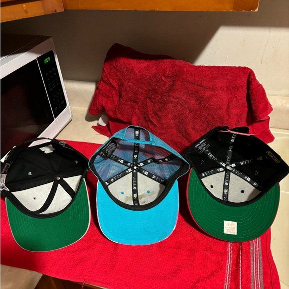 3. NBA snapback hats, NWT or like new these are super nice. - Picture 4 of 4